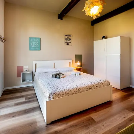 Gaia House-beach-center-free Parking!