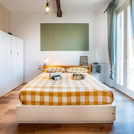 Holiday home Gaia House-beach-center-free Parking! *