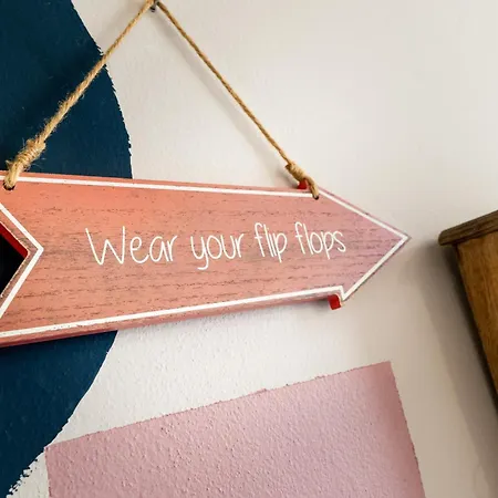 Gaia House-beach-center-free Parking!