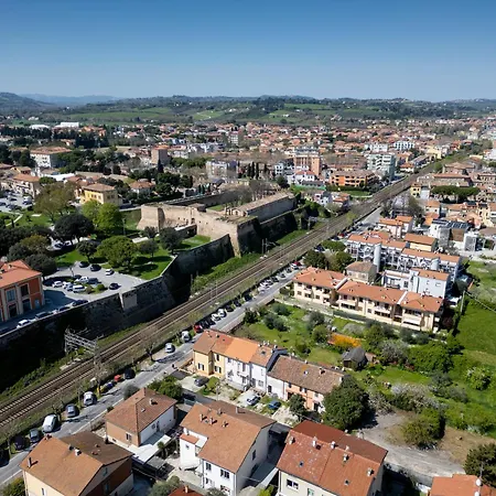 Dom wakacyjny Gaia House-beach-center-free Parking!