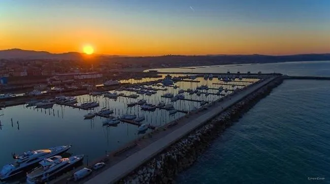 Gaia House-beach-center-free Parking! * Fano