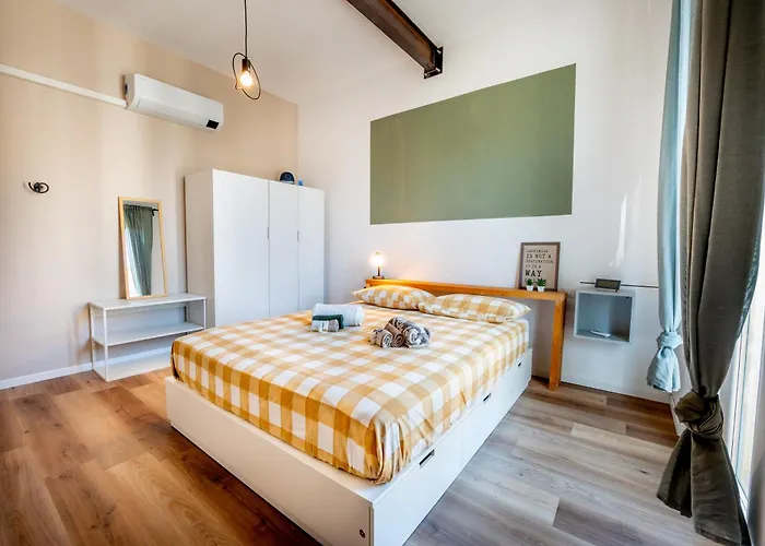 Gaia House-beach-center-free Parking! *